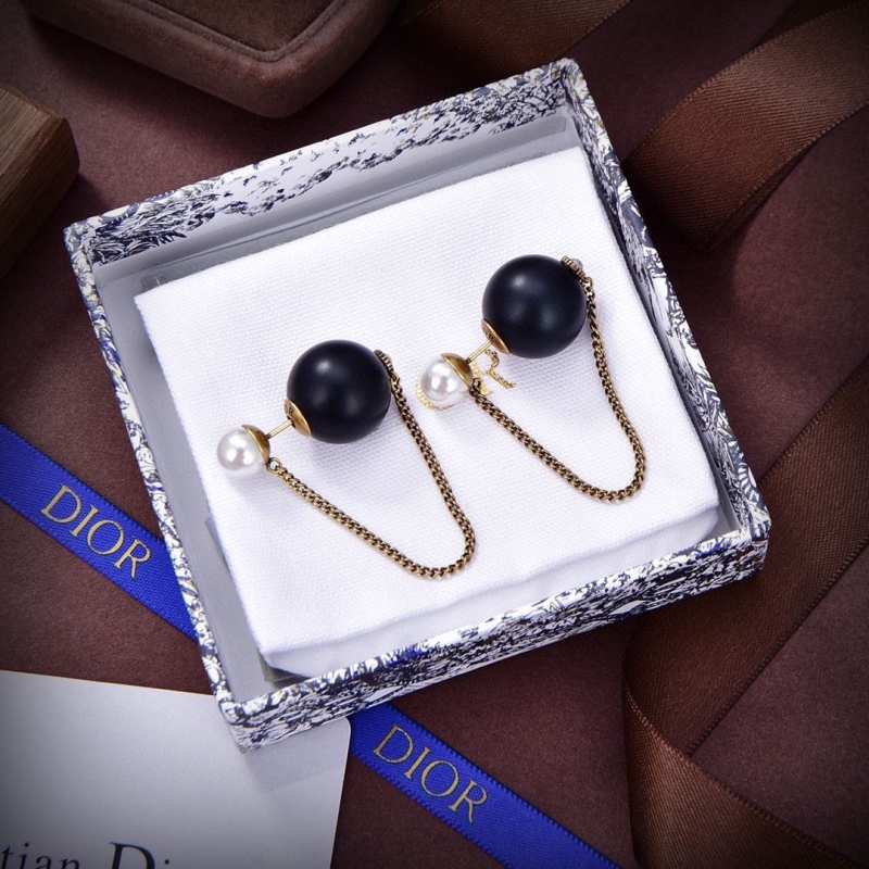 ch**an D*or earrings
